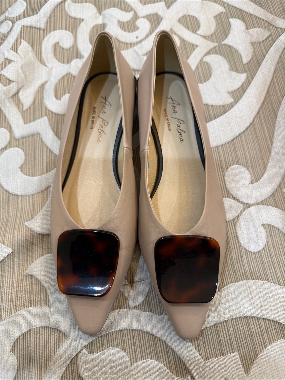 Anna Palma flats Women's Nude Pointed Toe Flats with Tortoiseshell Accent